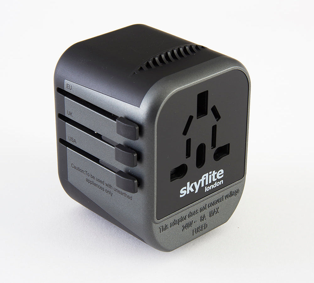 The Complete Guide to the Universal Travel adaptor