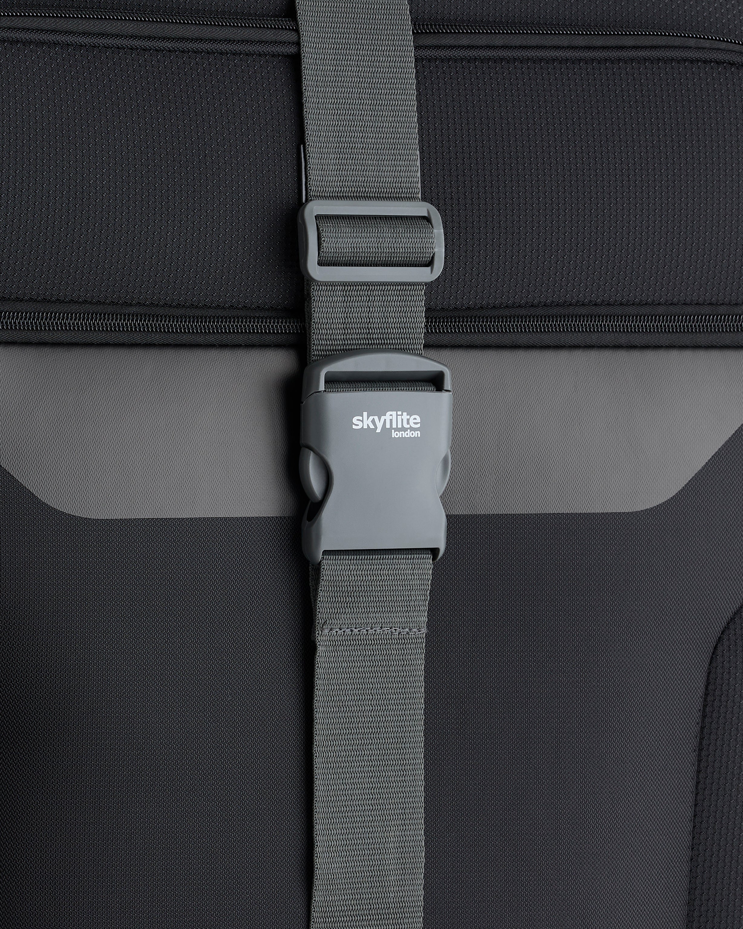 18-SKYFLITE-charcoal-strap-410B_736600d4-2f60-4e92-9ba2-00085d0acd5b.jpg